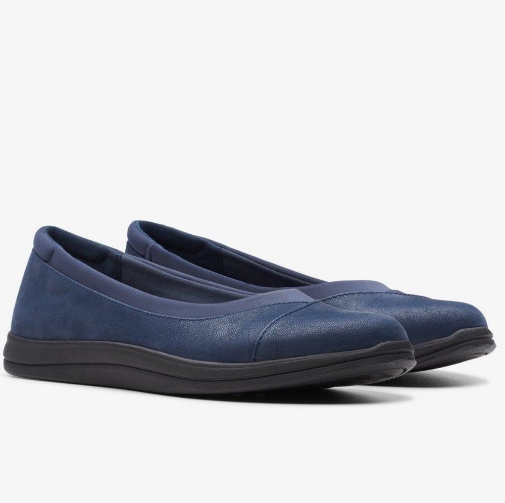 Clarks Cloudsteppers Breeze Ayla Rounded Toe Textile Flat Ballerina Shoe in Navy